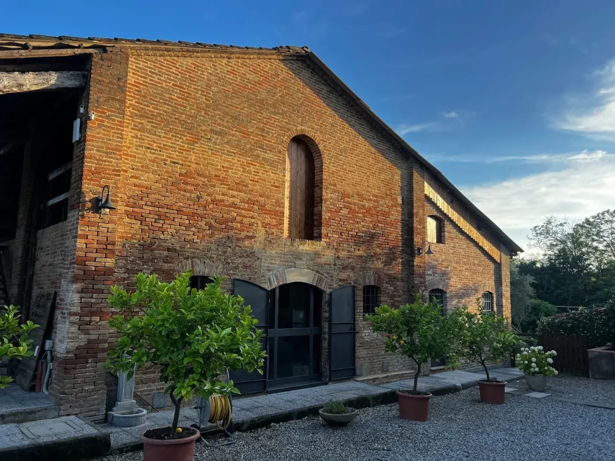 Facciata della Clubhouse